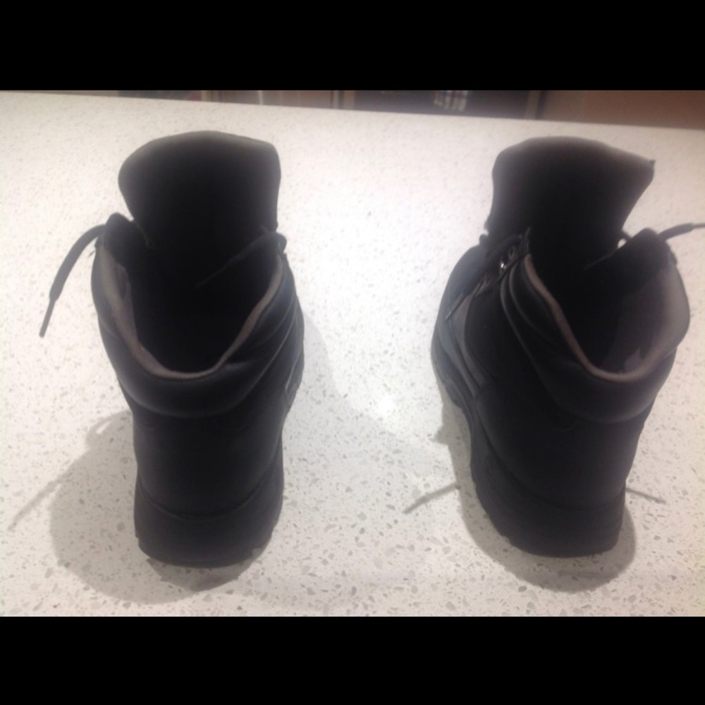 Timberland Boots - Picture 5 of 7